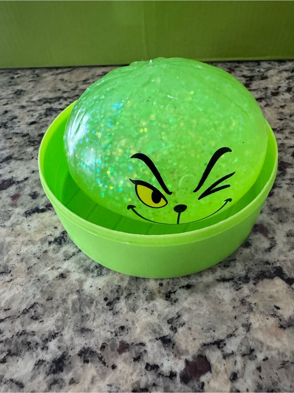 The Grinch Green Glitter Squishy Dumpling Winking Face with Storage Case - Picture 5 of 10